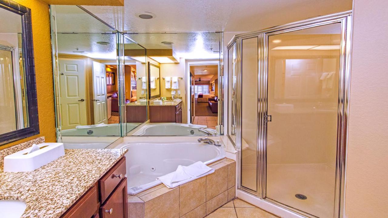 Stunning Condo Near Universal Studios Williamsburg Ngoại thất bức ảnh